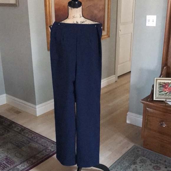 Romeo + Juliet New Slacks Navy/Gold Snap buttons Half way up both sides,Rise 11” - Picture 9 of 9